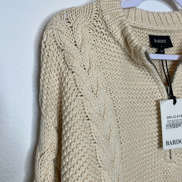 Bardot Zoe Zip Cable Knot Sweater NWT Size Medium - Picture 7 of 11